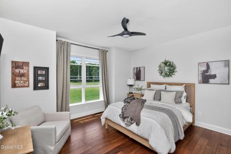 18 Bernie Loop Troy NY 12180