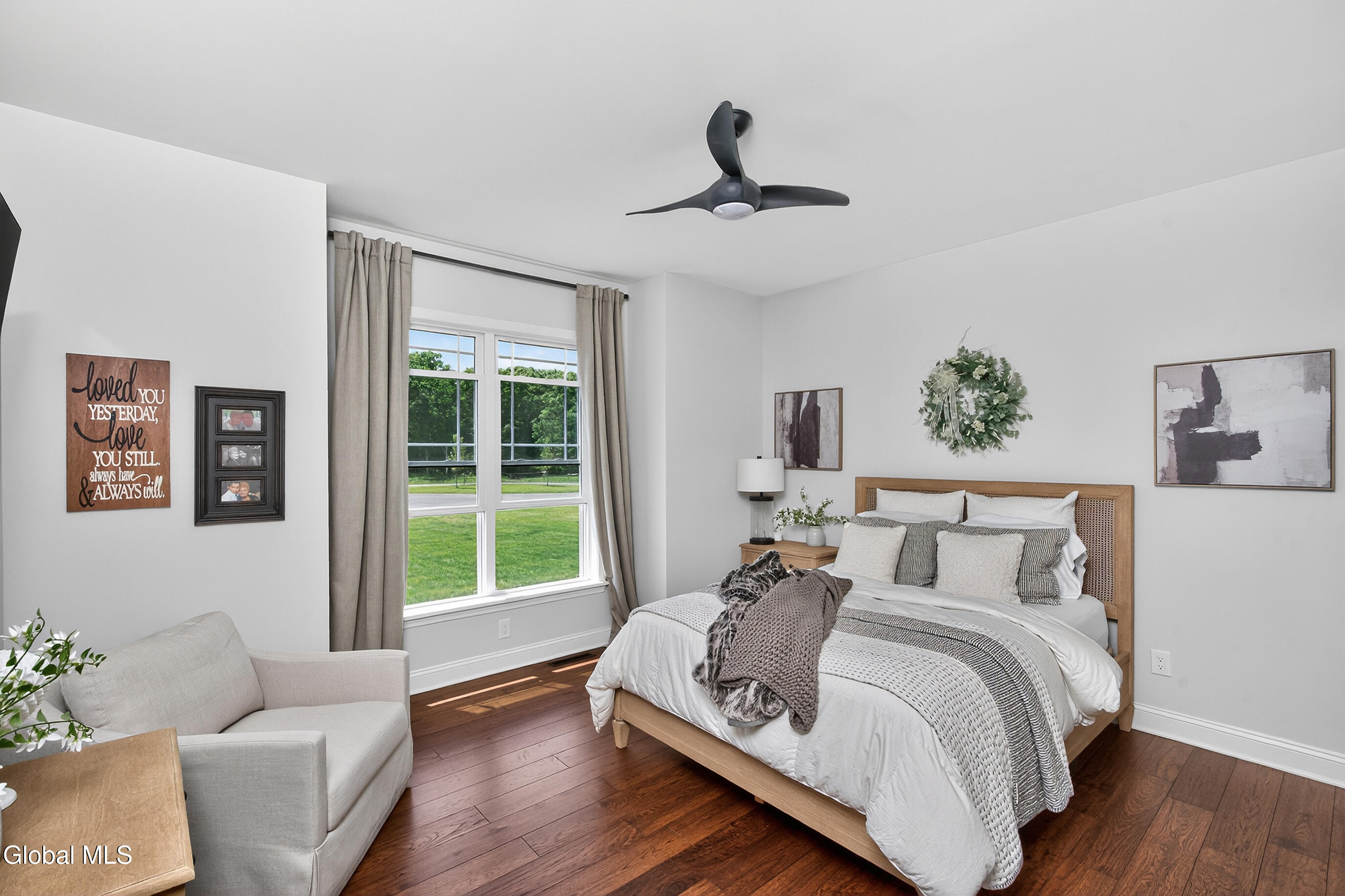 18 Bernie Loop Troy NY 12180