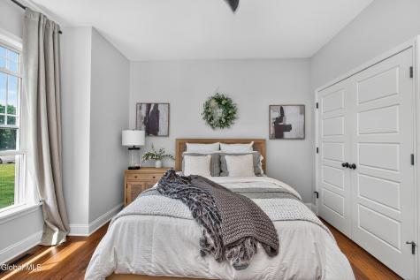 18 Bernie Loop Troy NY 12180