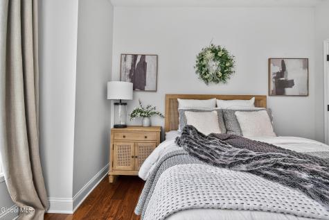 18 Bernie Loop Troy NY 12180