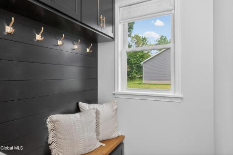 18 Bernie Loop Troy NY 12180
