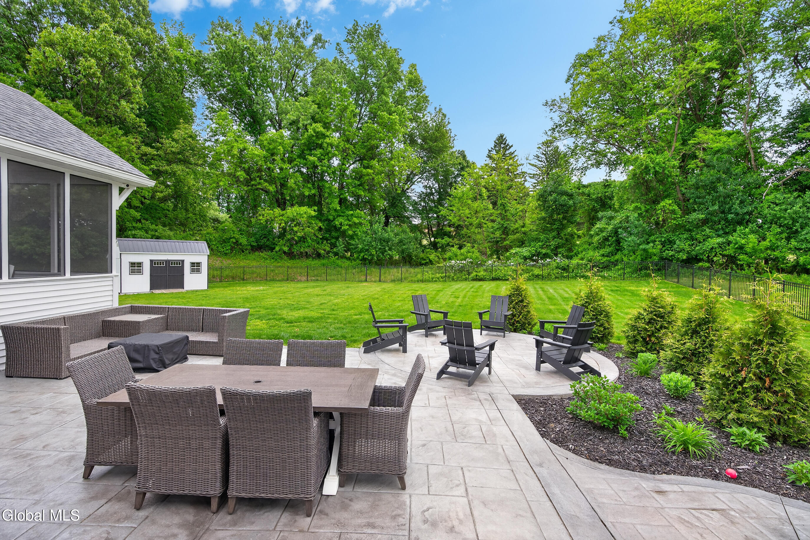 18 Bernie Loop Troy NY 12180