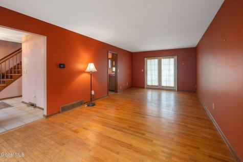 2 Georgian Terrace Loudonville NY 12211