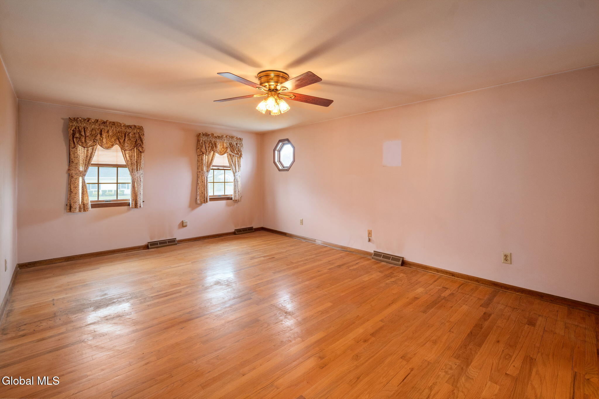 2 Georgian Terrace Loudonville NY 12211