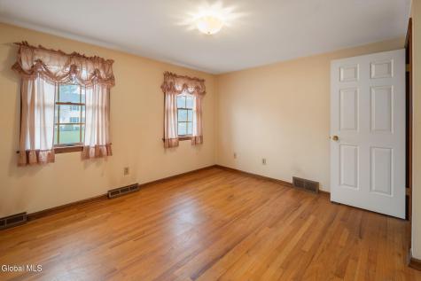 2 Georgian Terrace Loudonville NY 12211