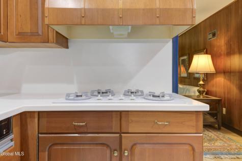 915 Londonderry Court Schenectady NY 12309