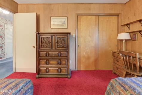 915 Londonderry Court Schenectady NY 12309