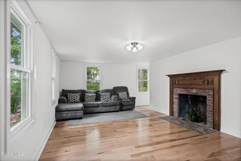 15 Rothermel Lane Extension Kinderhook NY 12106