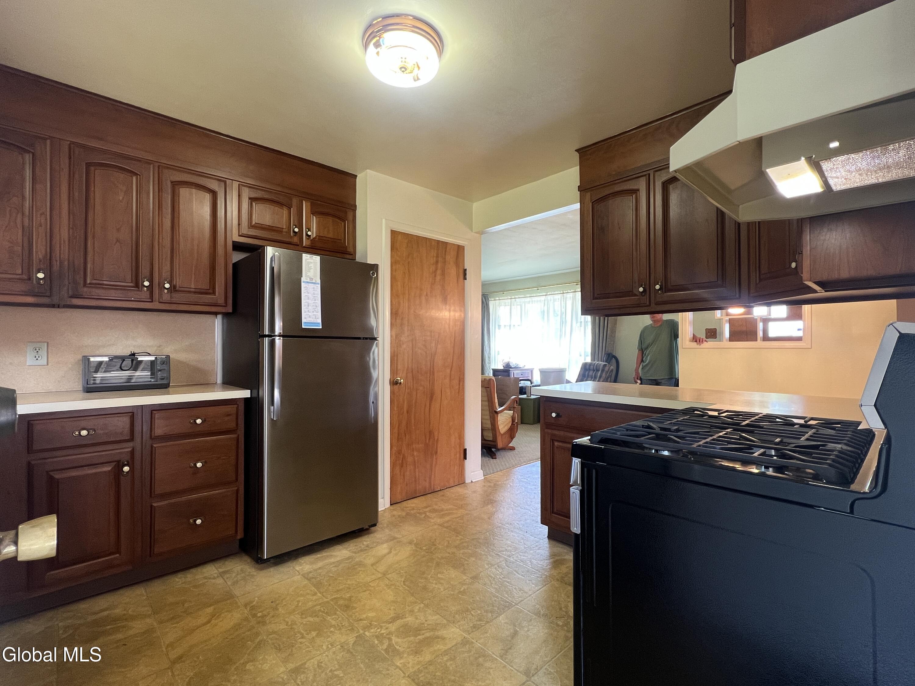 2932 Gibson Street Schenectady NY 12304