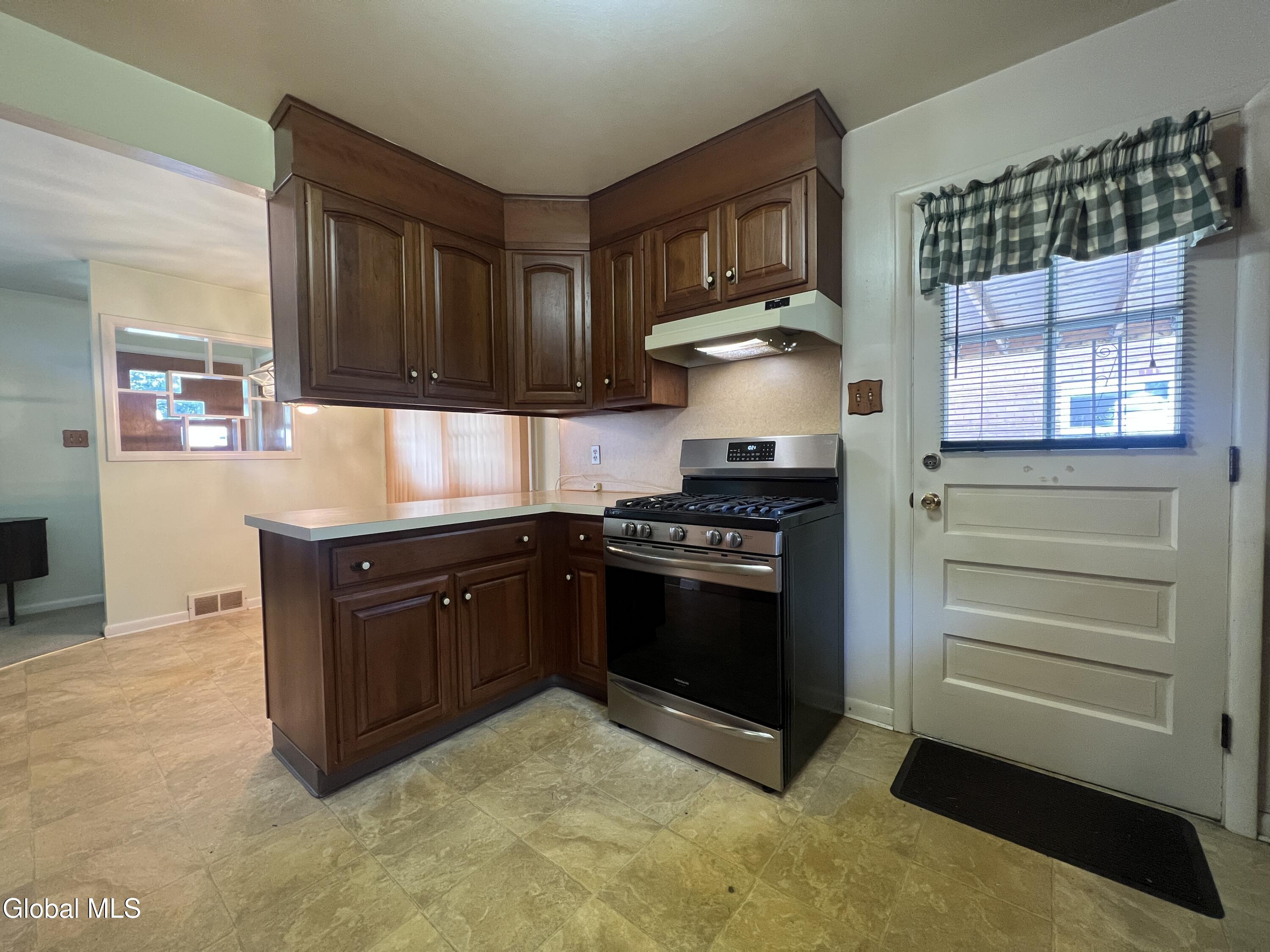 2932 Gibson Street Schenectady NY 12304