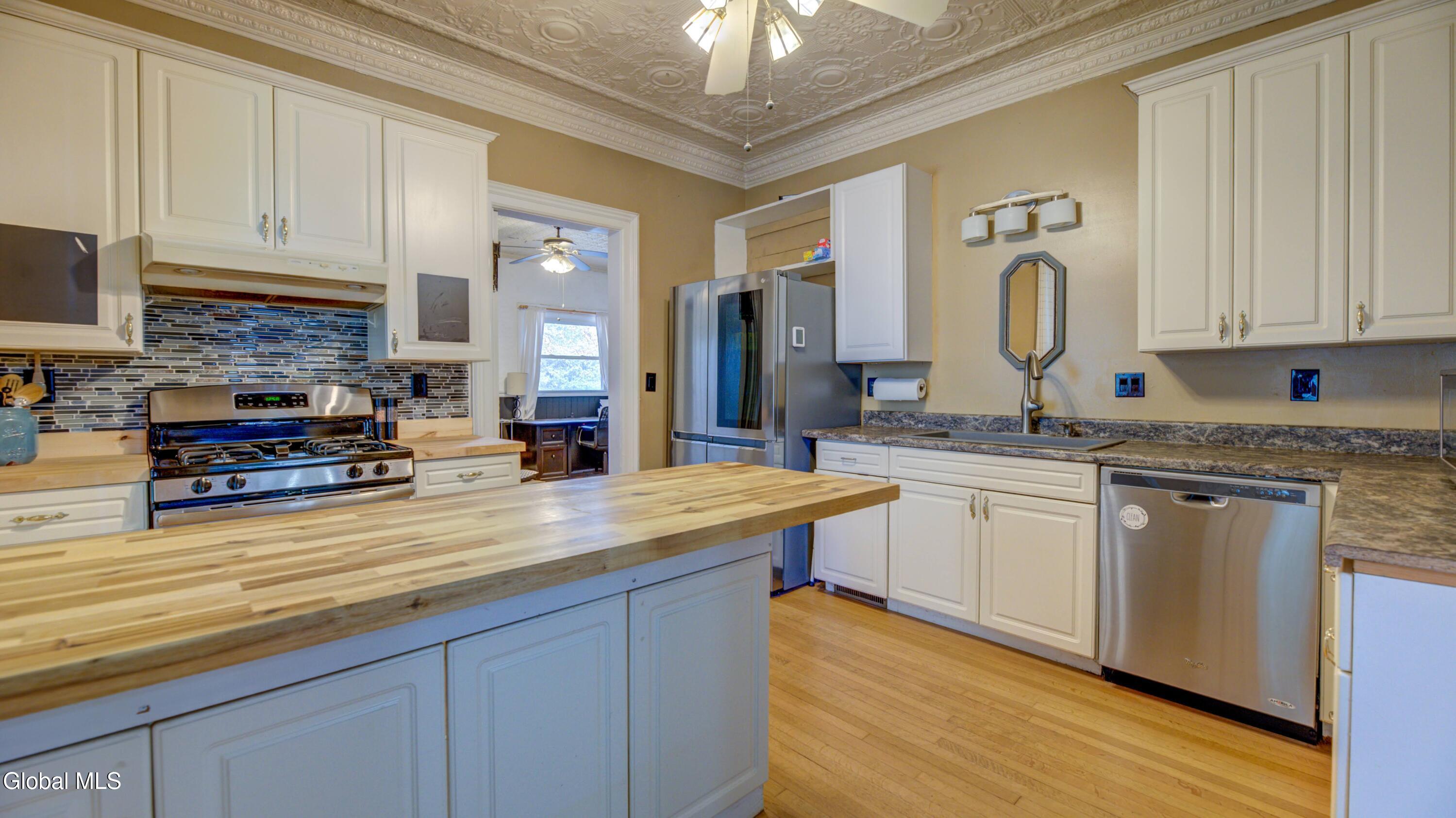 11 E State Street Johnstown NY 12095