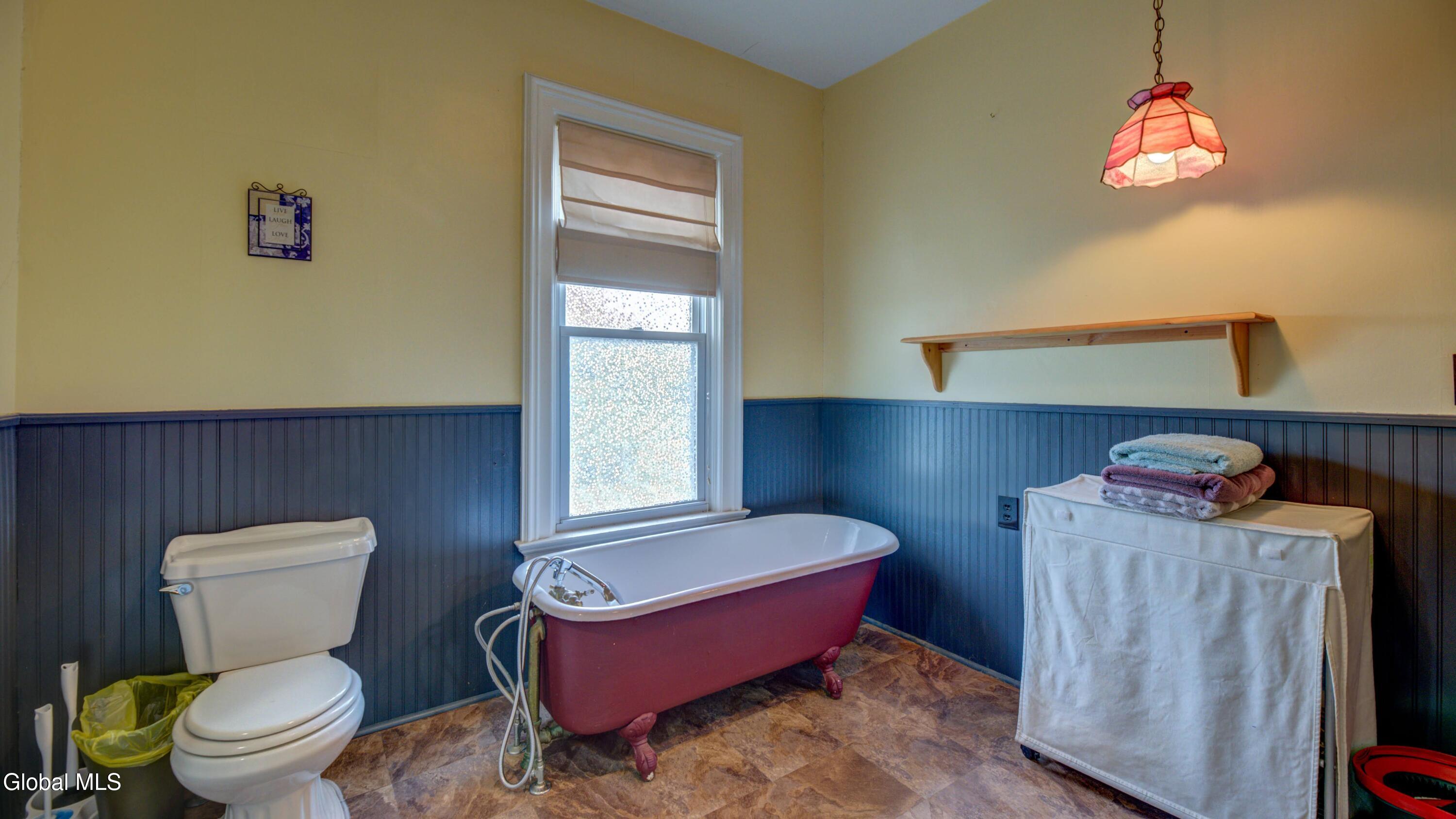 11 E State Street Johnstown NY 12095