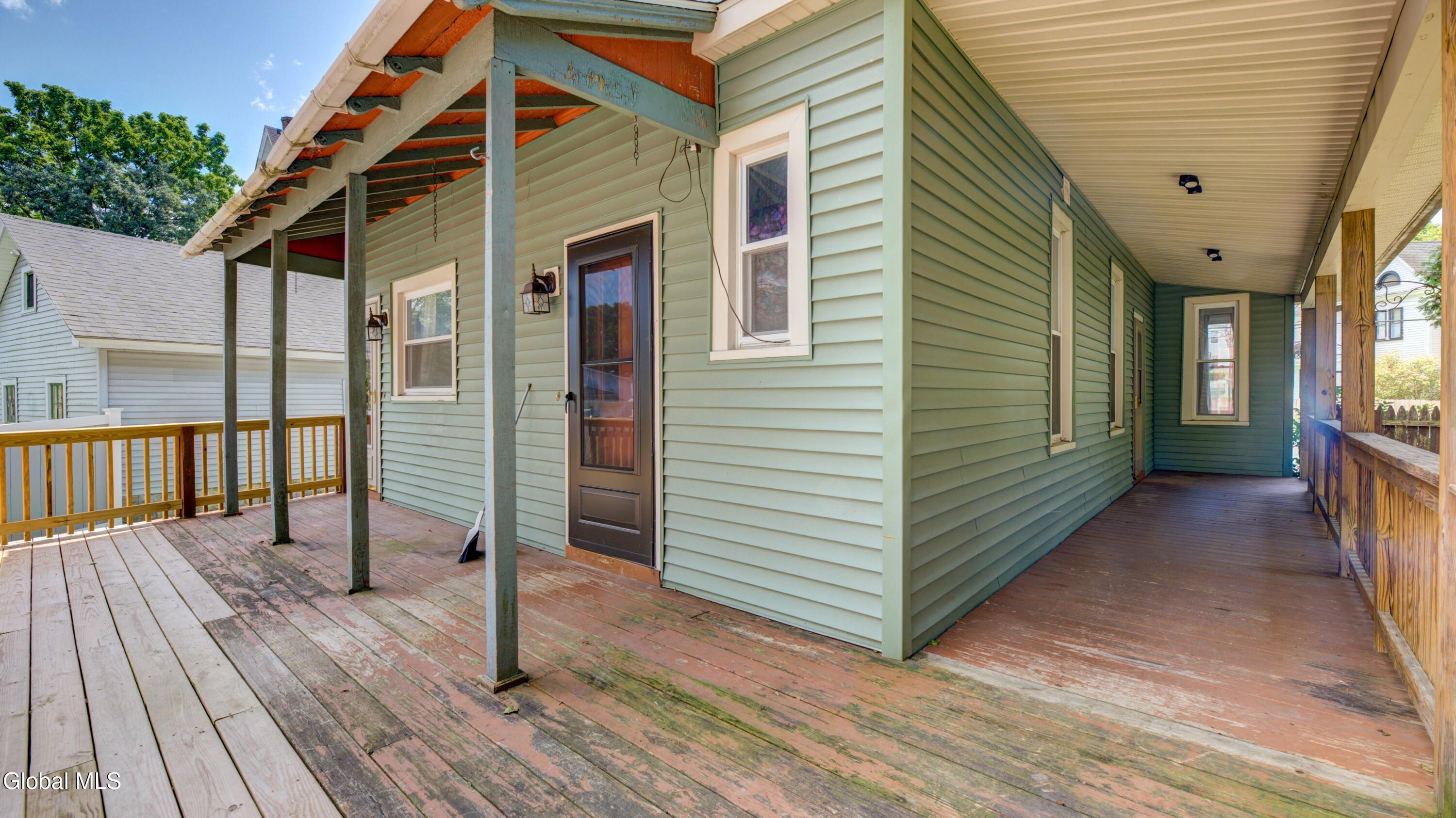 11 E State Street Johnstown NY 12095