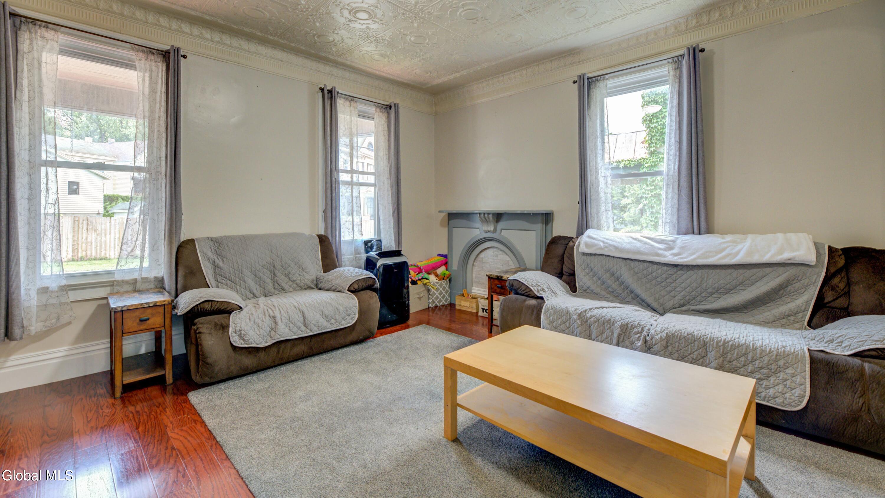 11 E State Street Johnstown NY 12095