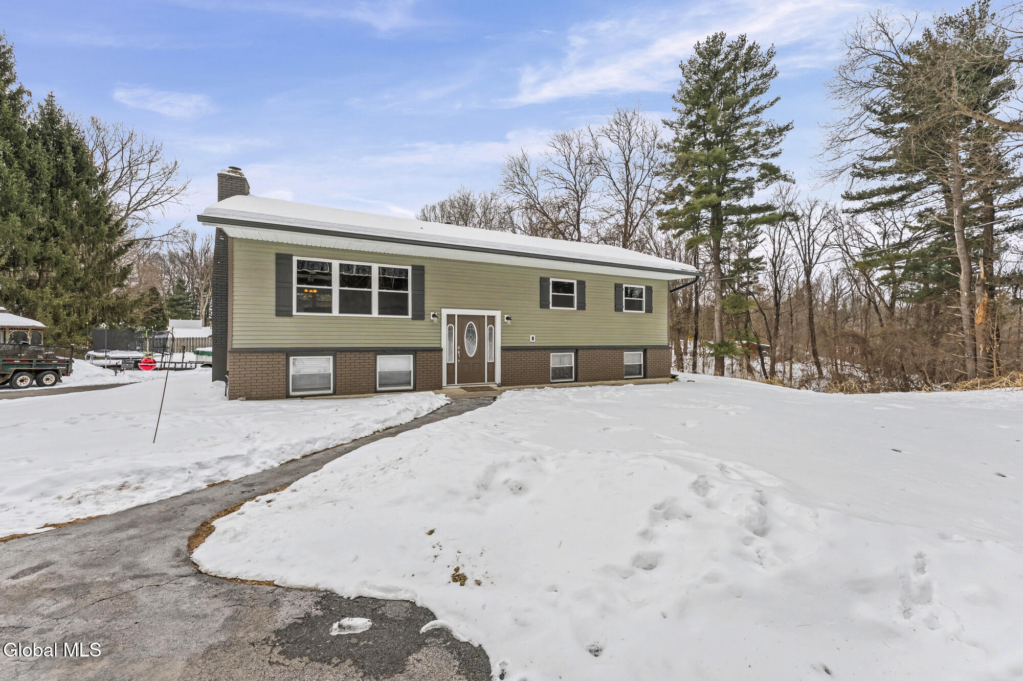 256 Grooms Road Clifton Park NY 12065