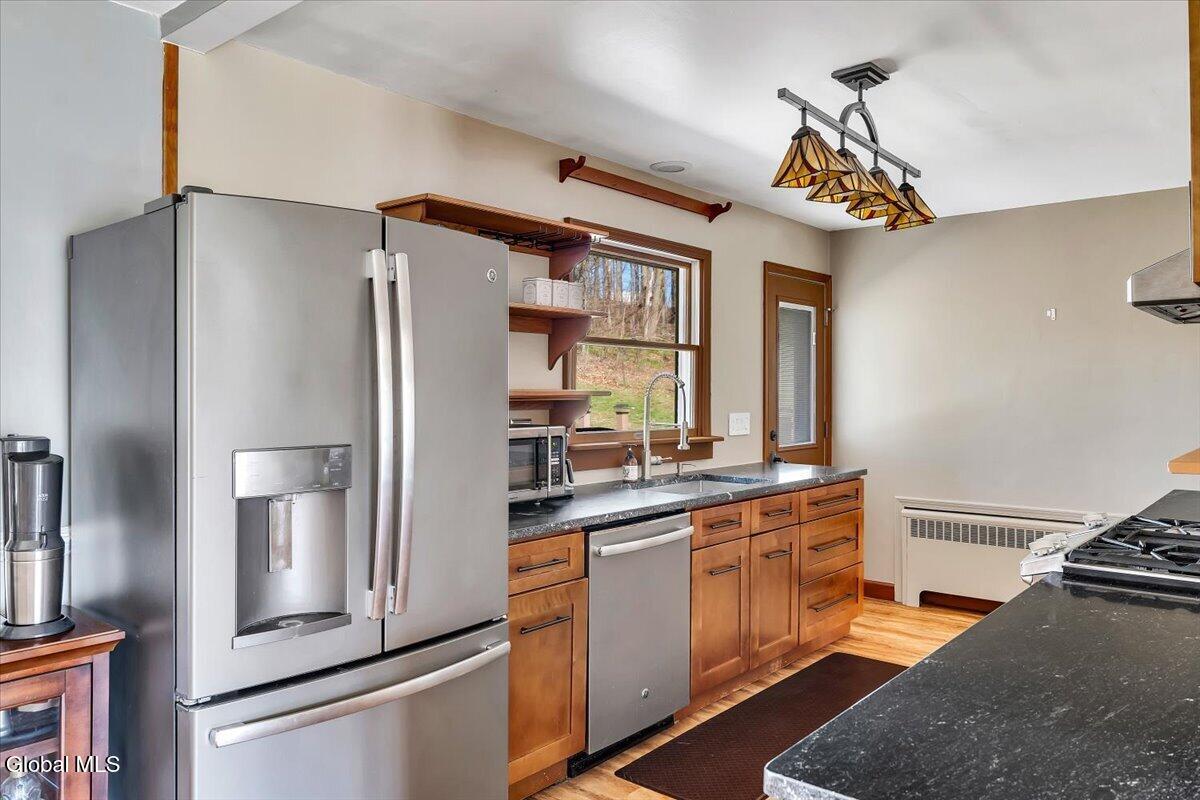 16 Denison Road Niskayuna NY 12309