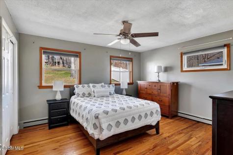 16 Denison Road Niskayuna NY 12309