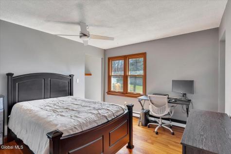 16 Denison Road Niskayuna NY 12309