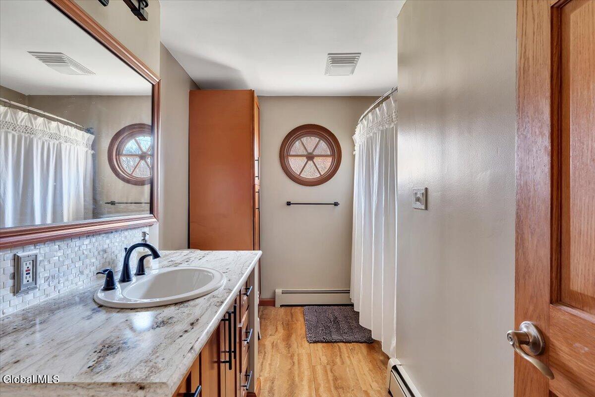 16 Denison Road Niskayuna NY 12309