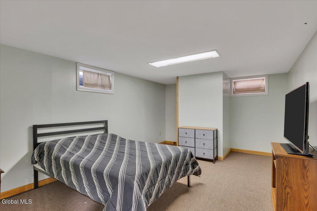 16 Denison Road Niskayuna NY 12309