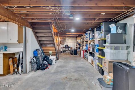 16 Denison Road Niskayuna NY 12309