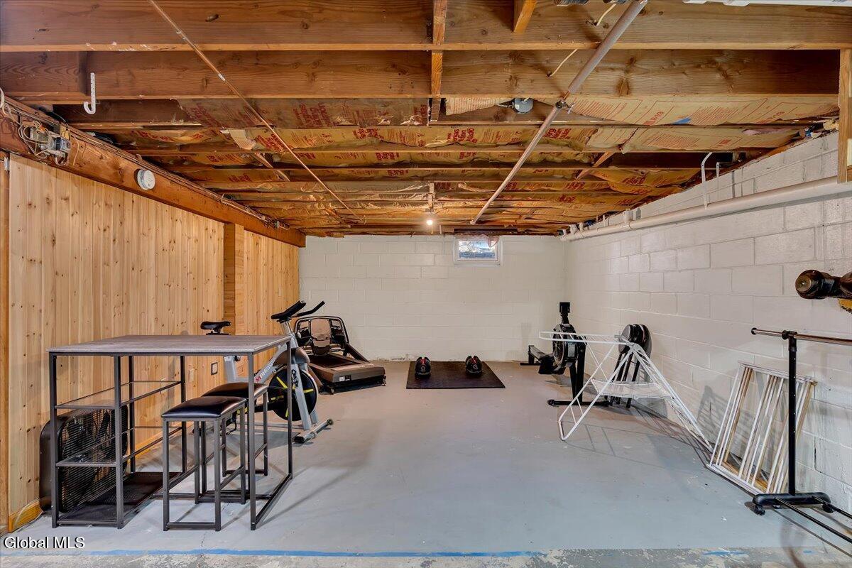 16 Denison Road Niskayuna NY 12309