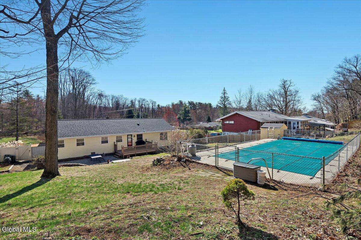16 Denison Road Niskayuna NY 12309
