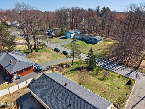 16 Denison Road Niskayuna NY 12309