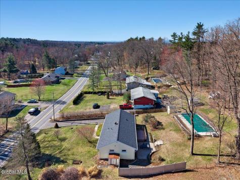 16 Denison Road Niskayuna NY 12309