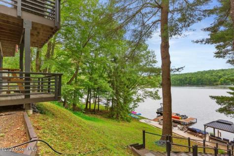 68 Harriman Road Extension Averill Park NY 12018