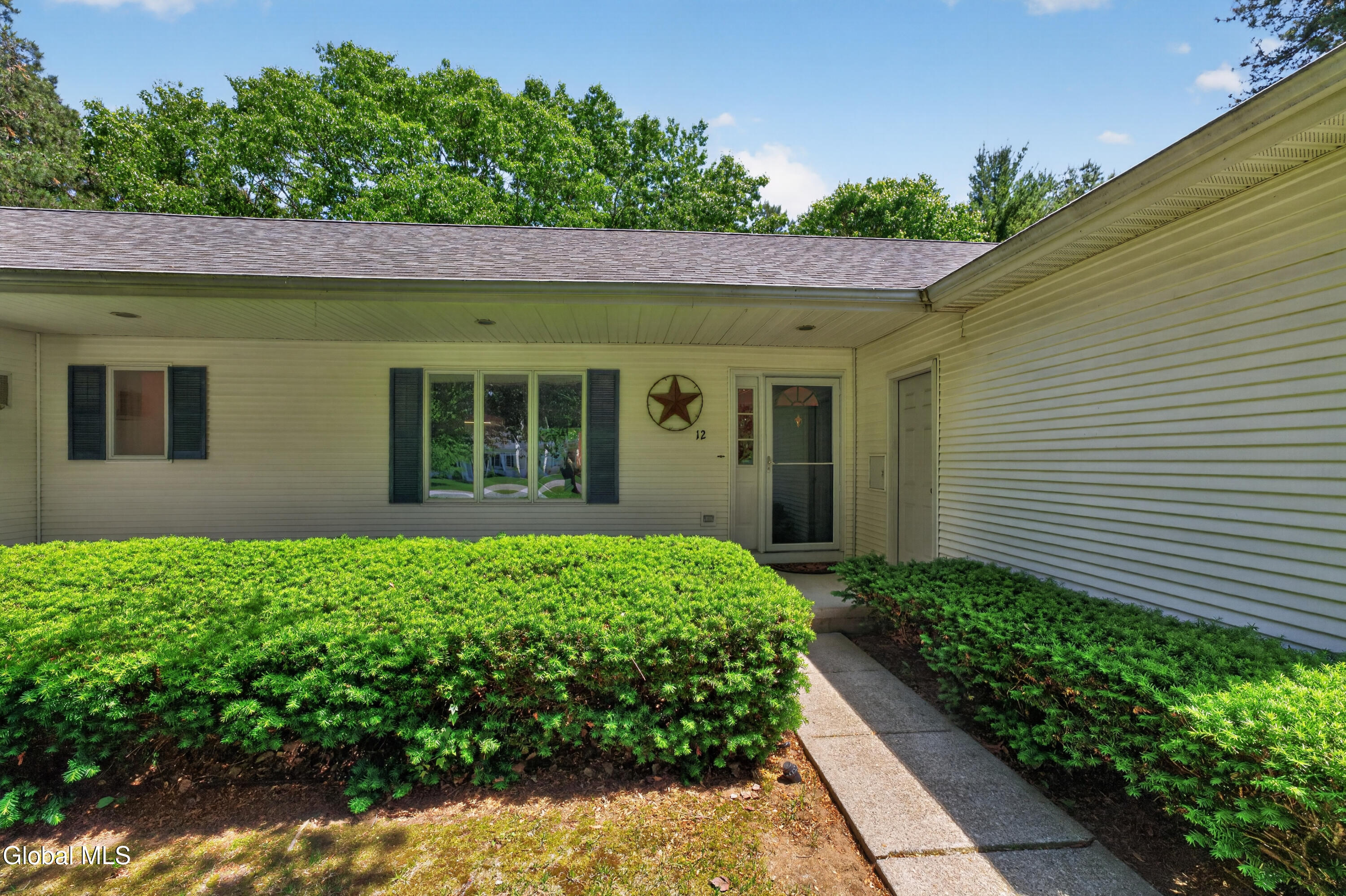 12 Lancestire Drive Queensbury NY 12804