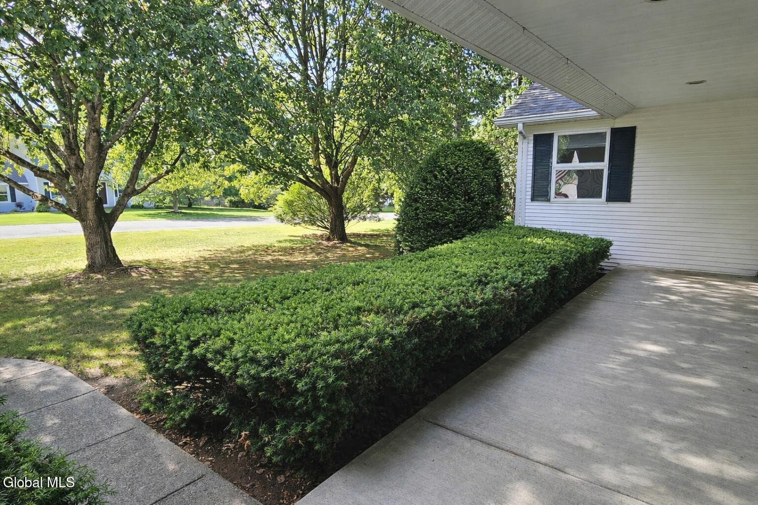 12 Lancestire Drive Queensbury NY 12804