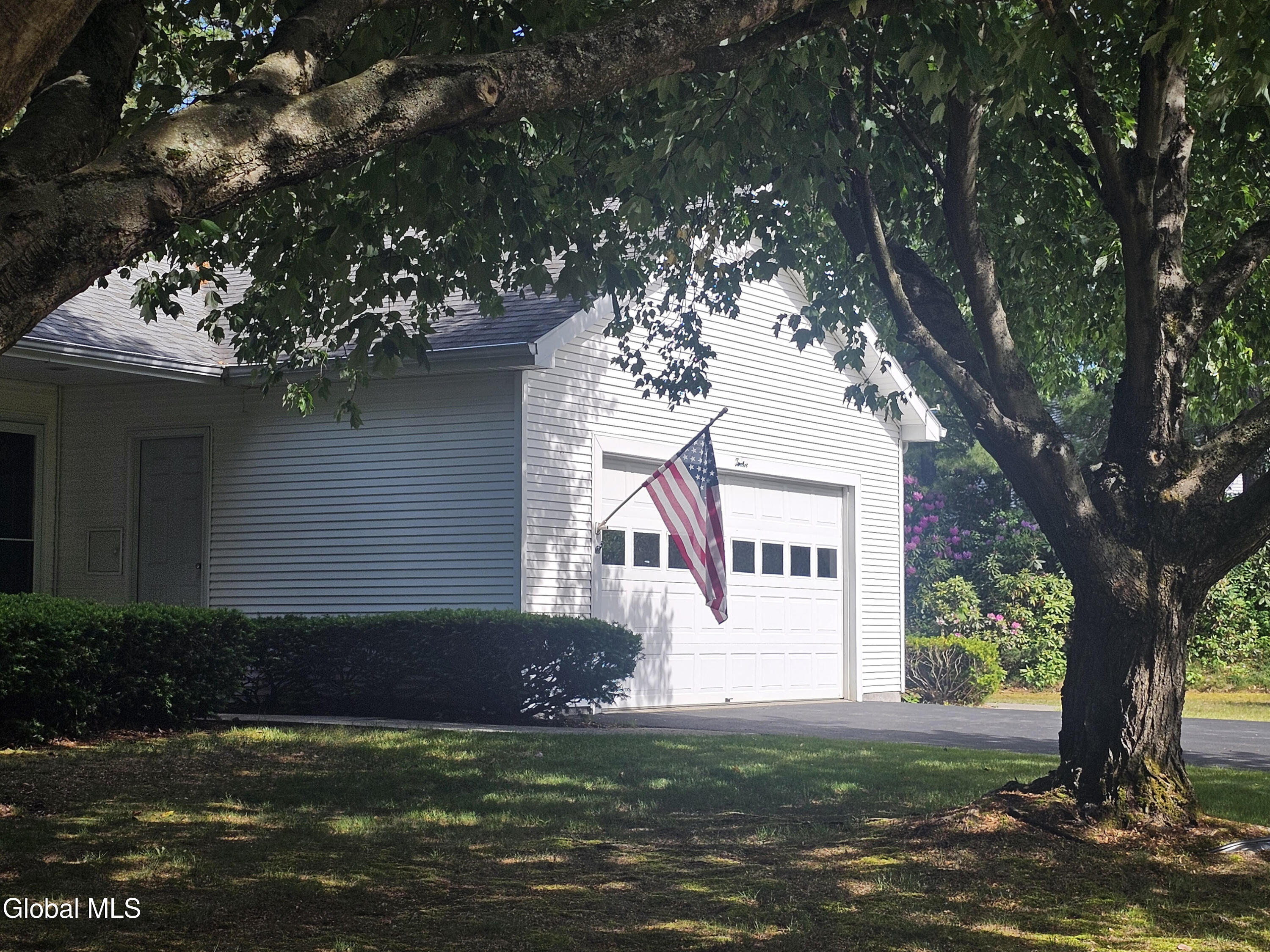 12 Lancestire Drive Queensbury NY 12804