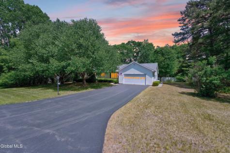 12 Lancestire Drive Queensbury NY 12804