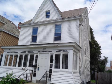 821 Holland Road Schenectady NY 12303