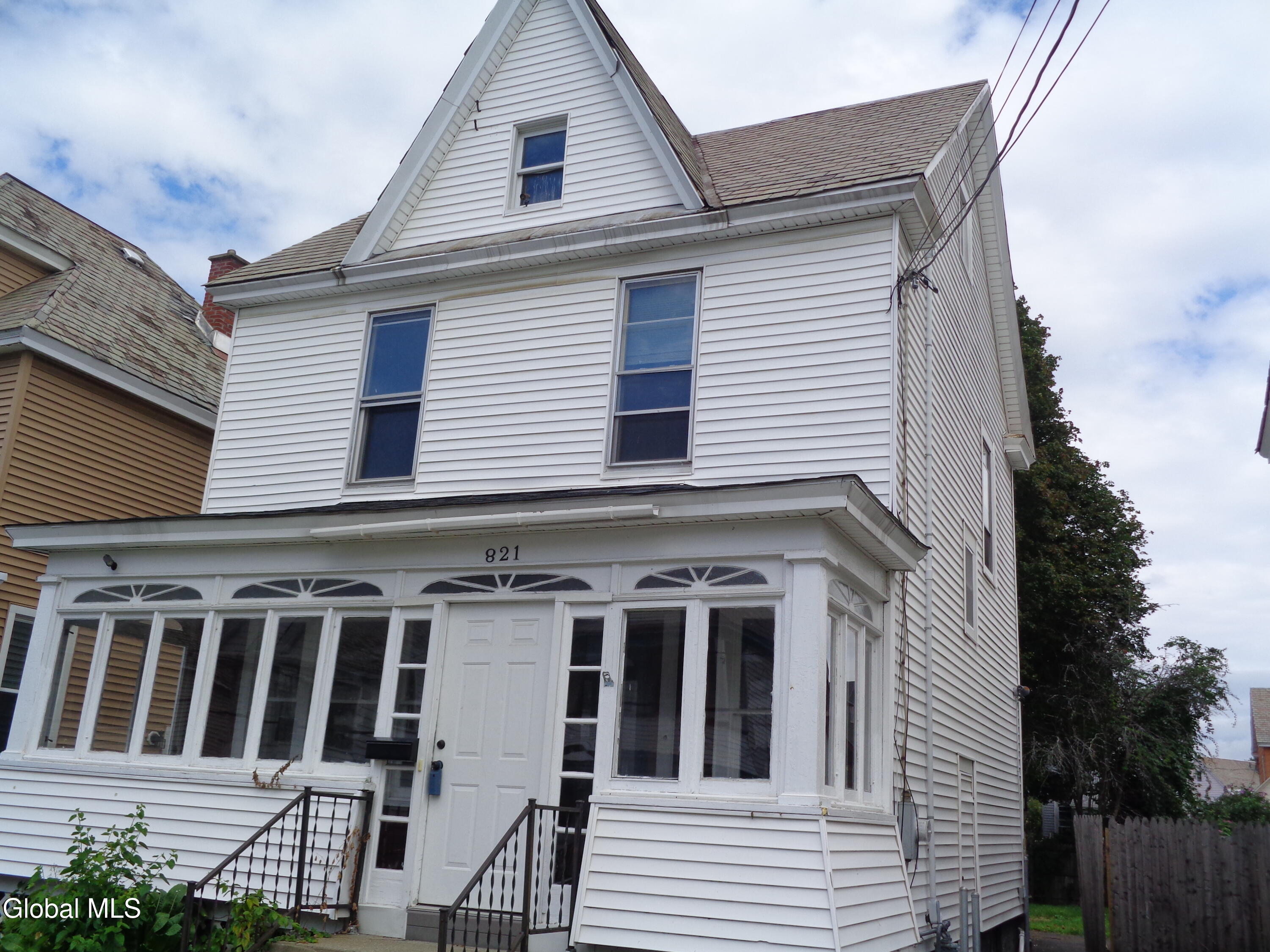 821 Holland Road Schenectady NY 12303