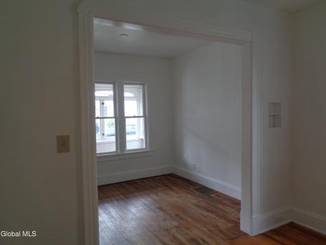 821 Holland Road Schenectady NY 12303