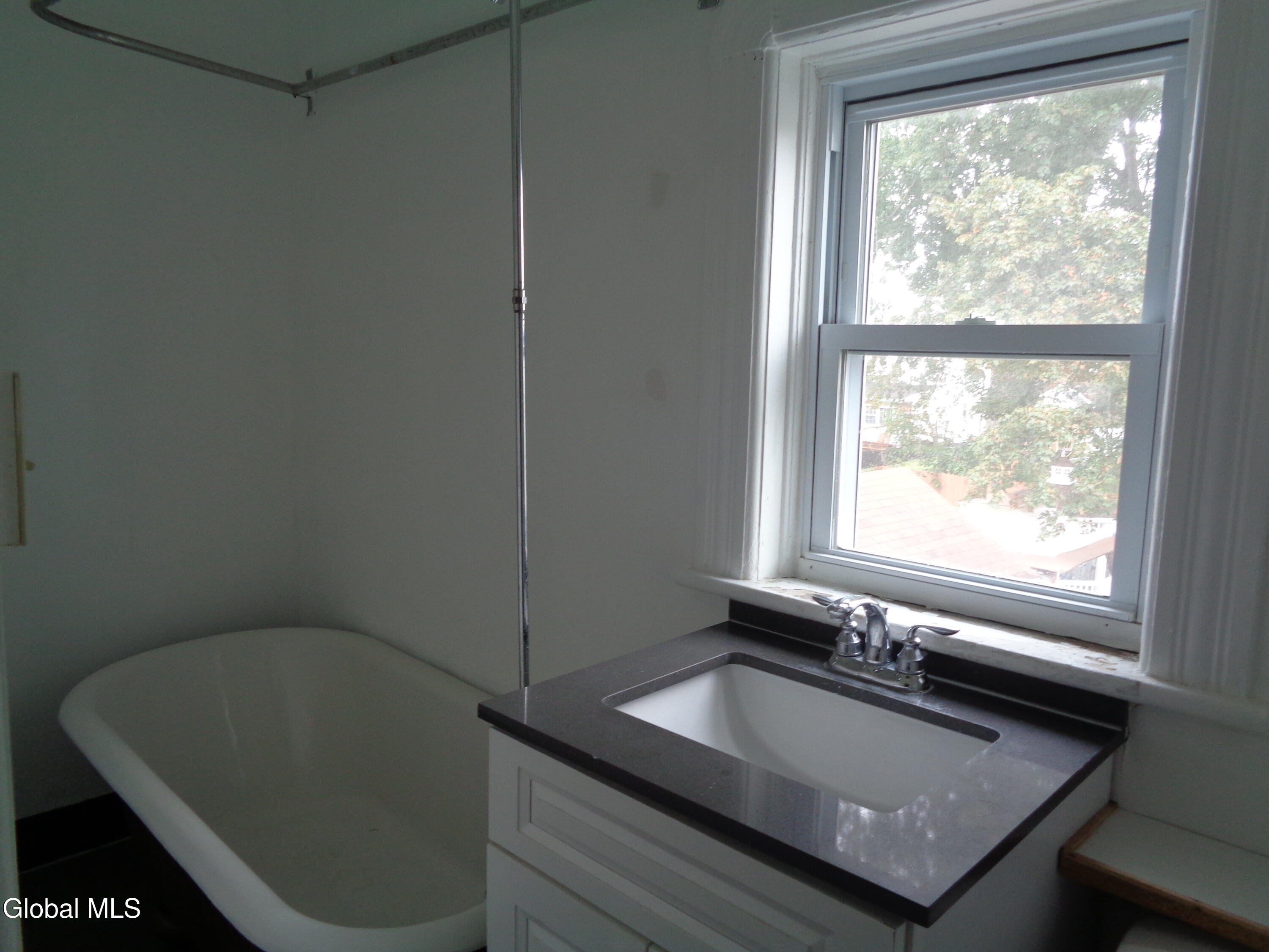 821 Holland Road Schenectady NY 12303