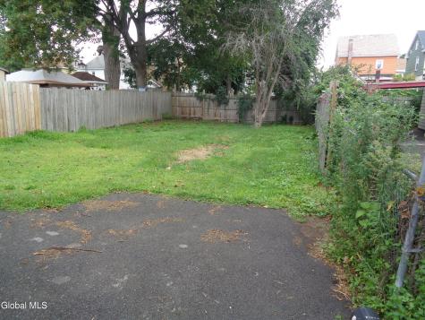 821 Holland Road Schenectady NY 12303