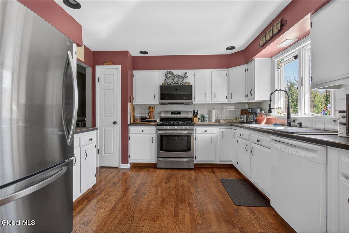 221 Droms Road Glenville NY 12302