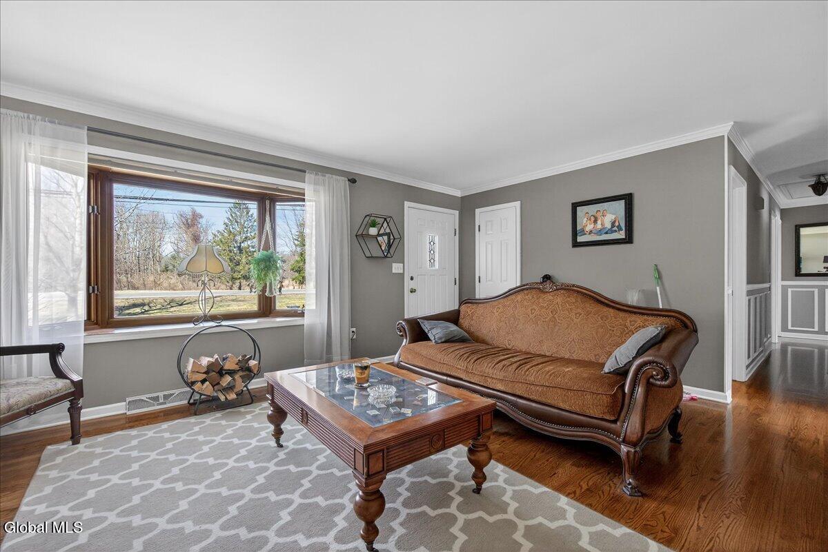 221 Droms Road Glenville NY 12302