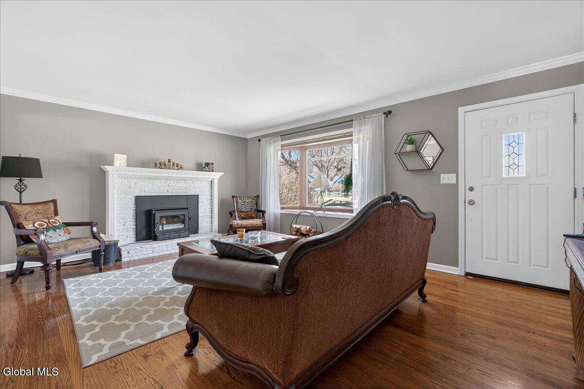 221 Droms Road Glenville NY 12302