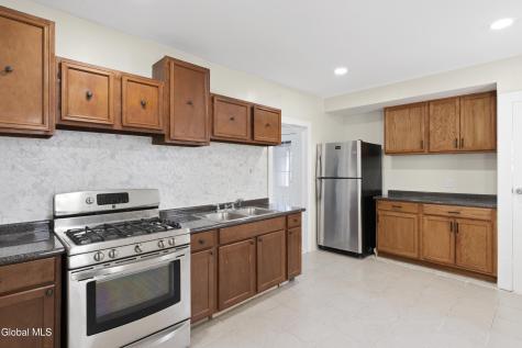 91 Snowden Avenue Schenectady NY 12304