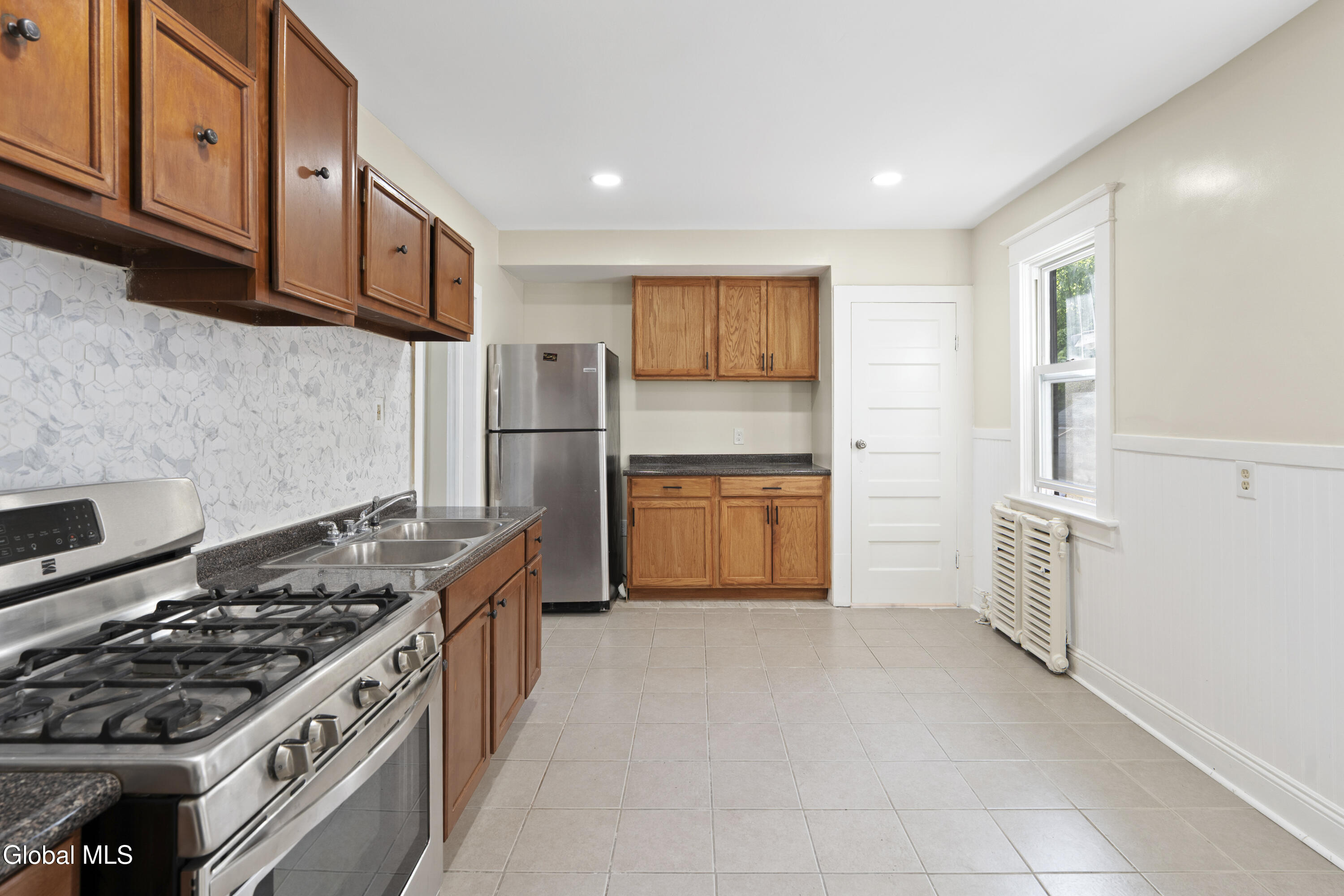 91 Snowden Avenue Schenectady NY 12304