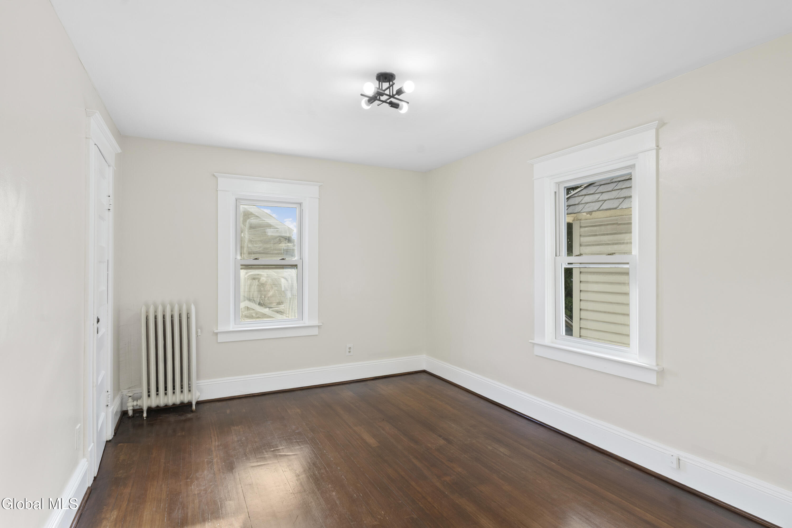 91 Snowden Avenue Schenectady NY 12304