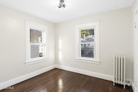 91 Snowden Avenue Schenectady NY 12304