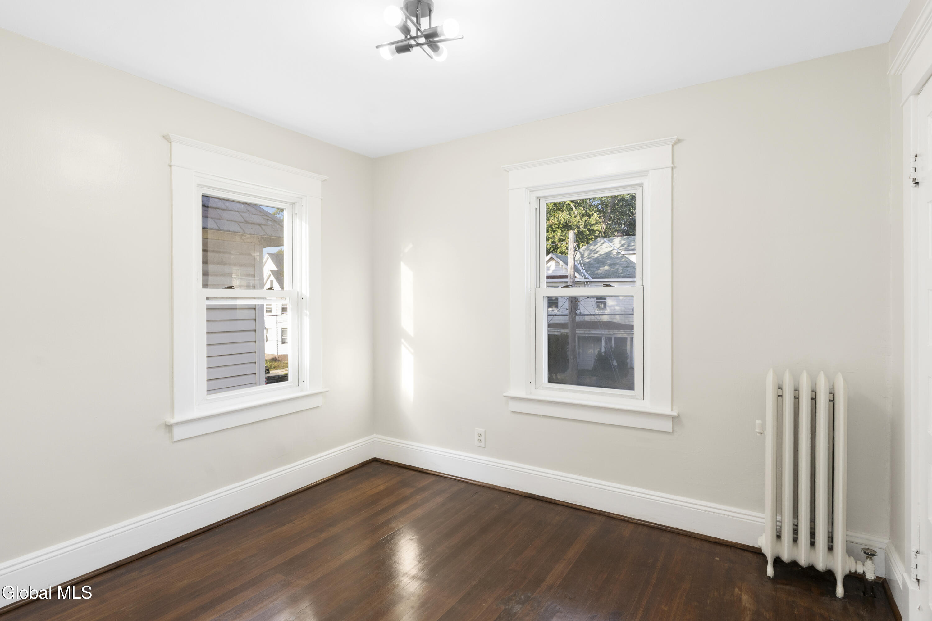 91 Snowden Avenue Schenectady NY 12304