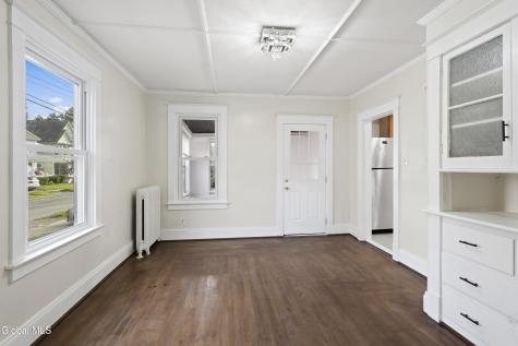 91 Snowden Avenue Schenectady NY 12304