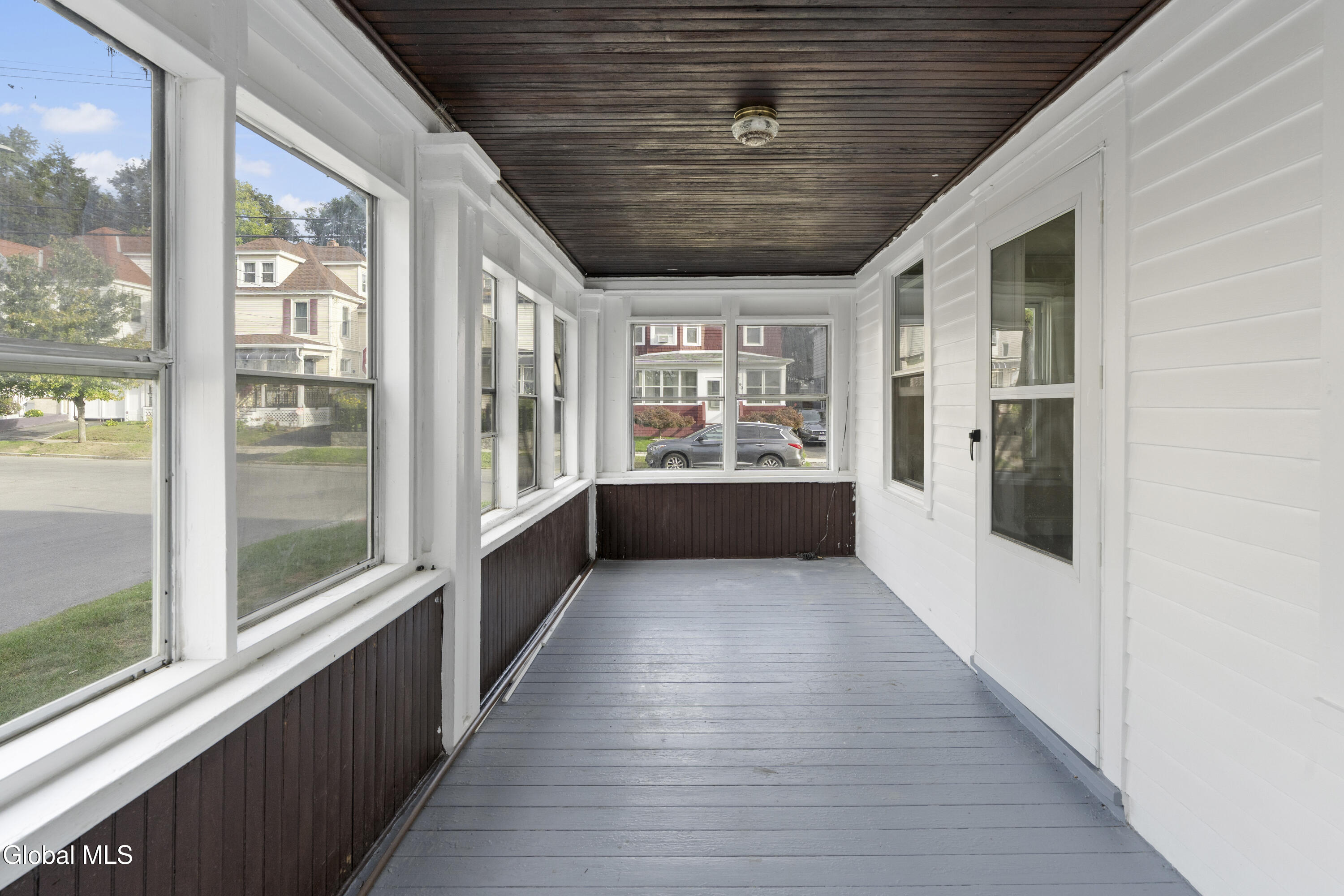 91 Snowden Avenue Schenectady NY 12304