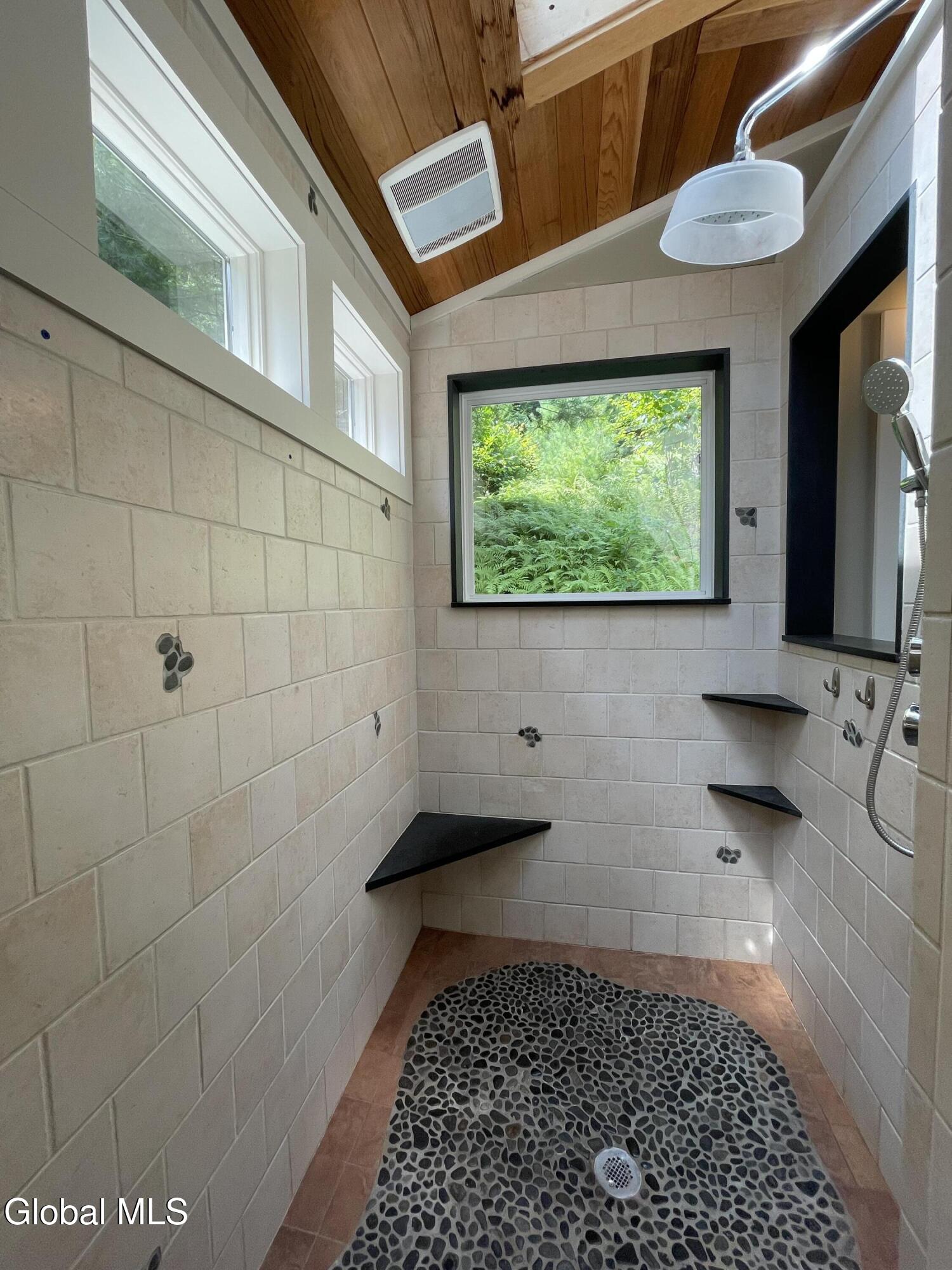 1141 North Shore - L26 Road Hadley NY 12835
